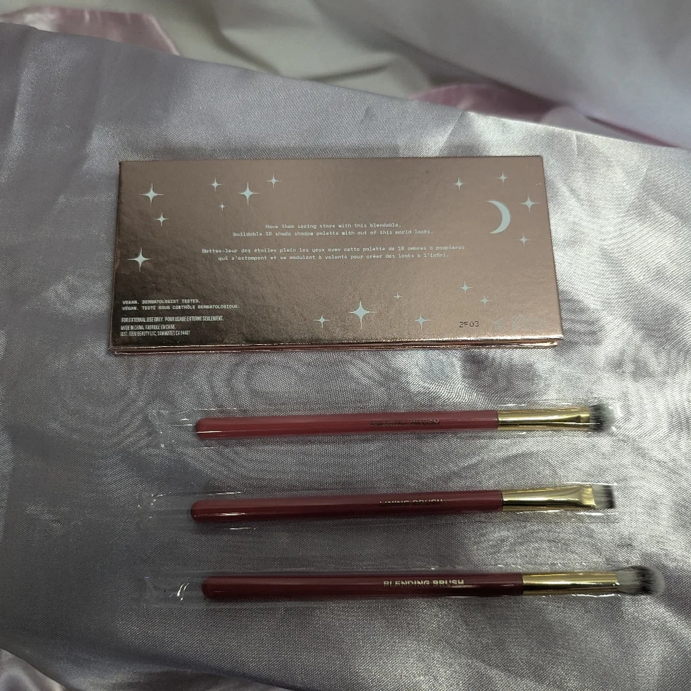 Eyeshadow Palette and Alamor Brush Trio